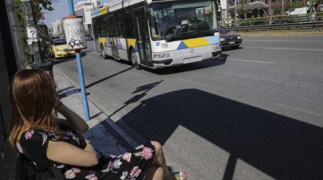 Άγριος καβγάς σε λεωφορείο της γραμμής 123 ανάμεσα σε οδηγό και επιβάτη στην Αττική