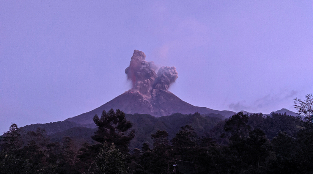 Σάκης Αρναούτογλου: Πώς η έκρηξη του ηφαιστείου Hunga Tonga θα μπορούσε να αλλάξει τον χειμώνα στην Ευρώπη 