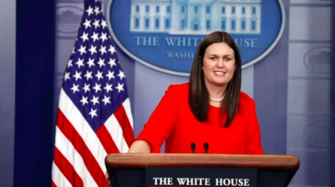 Σάρα Σάντερς: Εκλέγεται κυβερνήτρια του Άρκανσο η πρώην εκπρόσωπος Τύπου του Τραμπ