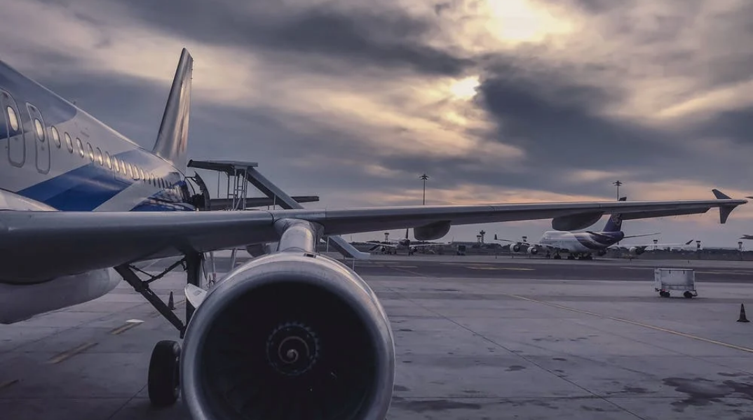  Θεσσαλονίκη: Αναγκαστική προσγείωση αεροσκάφους - Νεαρή κοπέλα έπαθε επιληπτική κρίση