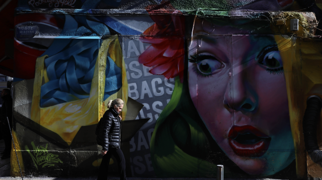 Τρία χρόνια μετά, στο «κόκκινο» παραμένει ο συναγερμός για την Covid 