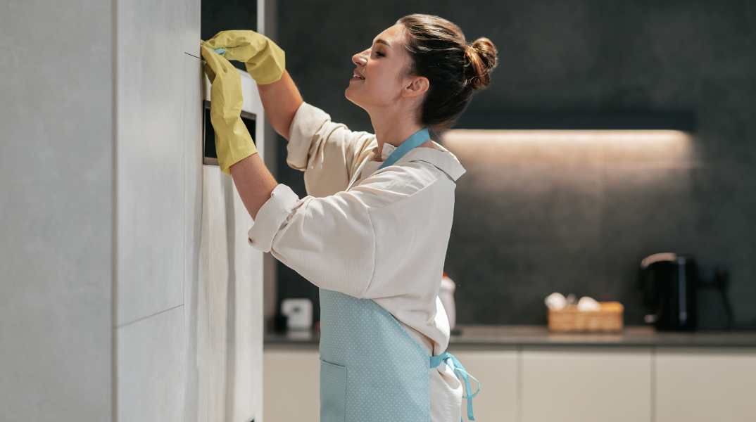  7 πράγματα που θα έπρεπε να καθαρίζουμε στο σπίτι αλλά δε το κάνουμε 