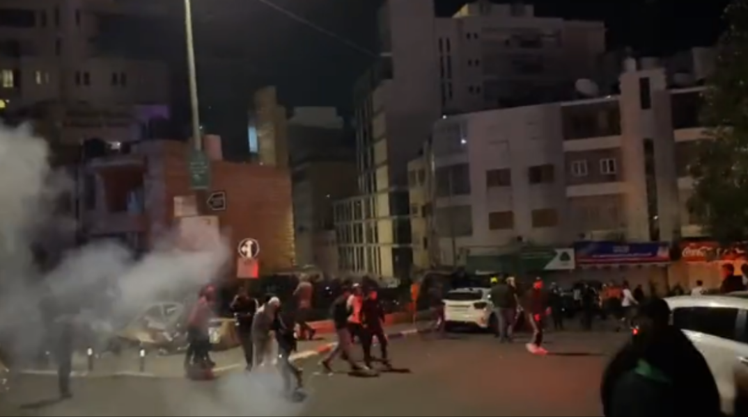 Βίαιες συγκρούσεις στη Ραμάλα για την επίθεση στο νοσοκομείο