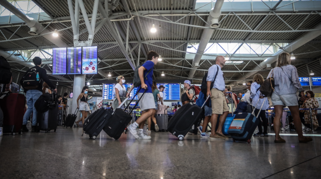 Παράνομη η αυριανή απεργία ελεγκτών εναέριας κυκλοφορίας – Κανονικά οι πτήσεις