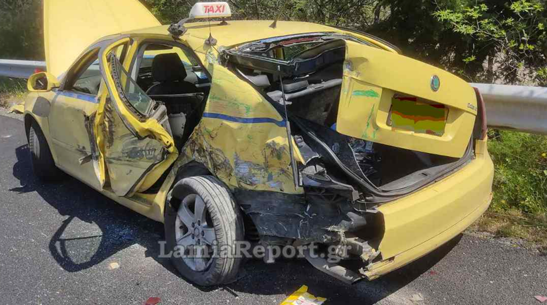 Λαμία: Σφοδρή σύγκρουση στην Εθνική Οδό  – Νταλίκα εμβόλισε ταξί με 4 επιβάτες