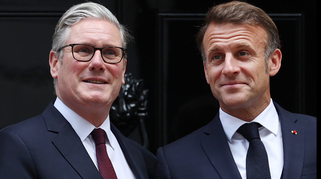  Στάρμερ και Μακρόν συμφώνησαν στην ανάγκη περιορισμού των μεταναστευτικών ροών μέσω της Μάγχης
