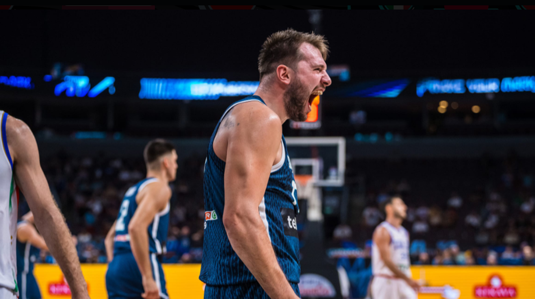 Eurobasket 2025: Διέλυσε τα κοντέρ ο απίθανος Ντόντσιτς - 42 πόντοι στην νίκη της Σλοβενίας επί της Ιταλίας