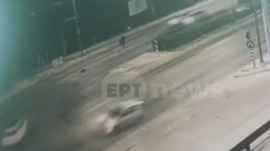 Νέο βίντεο ντοκουμέντο από τη φονική καραμπόλα στη λεωφόρο Βουλιαγμένης - Τι εξετάζουν οι Αρχές