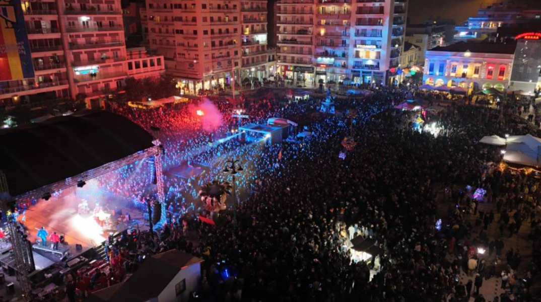 Πατρινό καρναβάλι 2026: Λαμπερή τελετή έναρξης – Πλήθος κόσμου βγήκε στους δρόμους