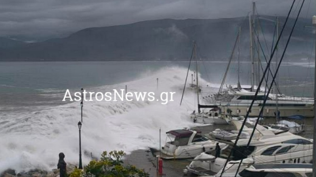 Νεκρός λιμενικός στο Παράλιο Άστρος: «Μας πήρε το κύμα» - Χτύπησε το κεφάλι του στα βράχια