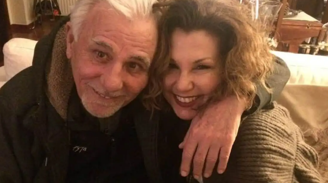 «Έσβησες ήρεμα στην αγκαλιά μου, φίλησε μου τη μαμά» - Η συγκινητική ανάρτηση της κόρης του Σπύρου Καρατζαφέρη