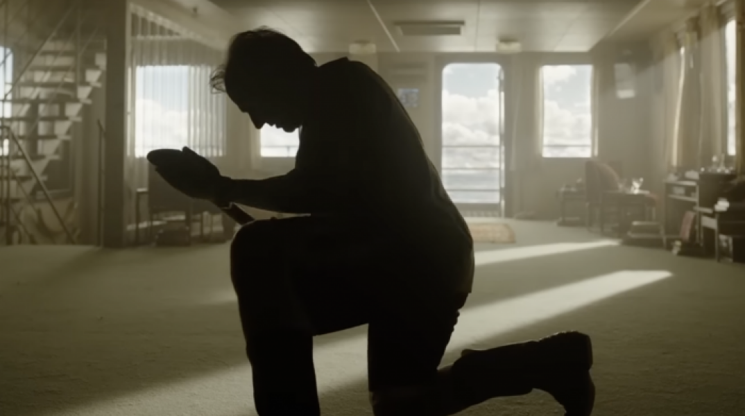 Αγνώριστος ο Τομ Κρουζ στη νέα ταινία του Αλεχάντρο Γκονζάλες Ινιάριτου