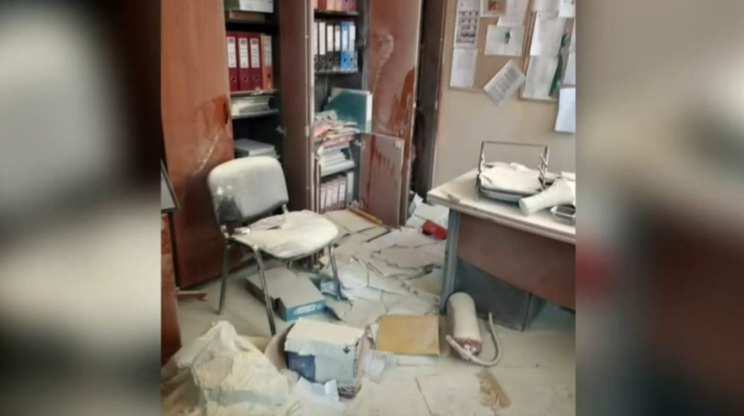 Άγνωστοι βανδάλισαν σχολείο στη Γλυφάδα - Έκλεψαν υπολογιστές και 8.000 ευρώ 