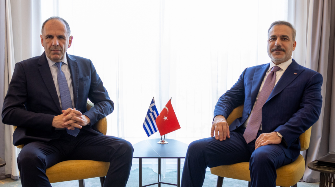 Συνάντηση Γεραπετρίτη - Φιντάν στη Σόφια: Το μήνυμα του Έλληνα ΥΠΕΞ για το νομοσχέδιο για τη «Γαλάζια Πατρίδα»