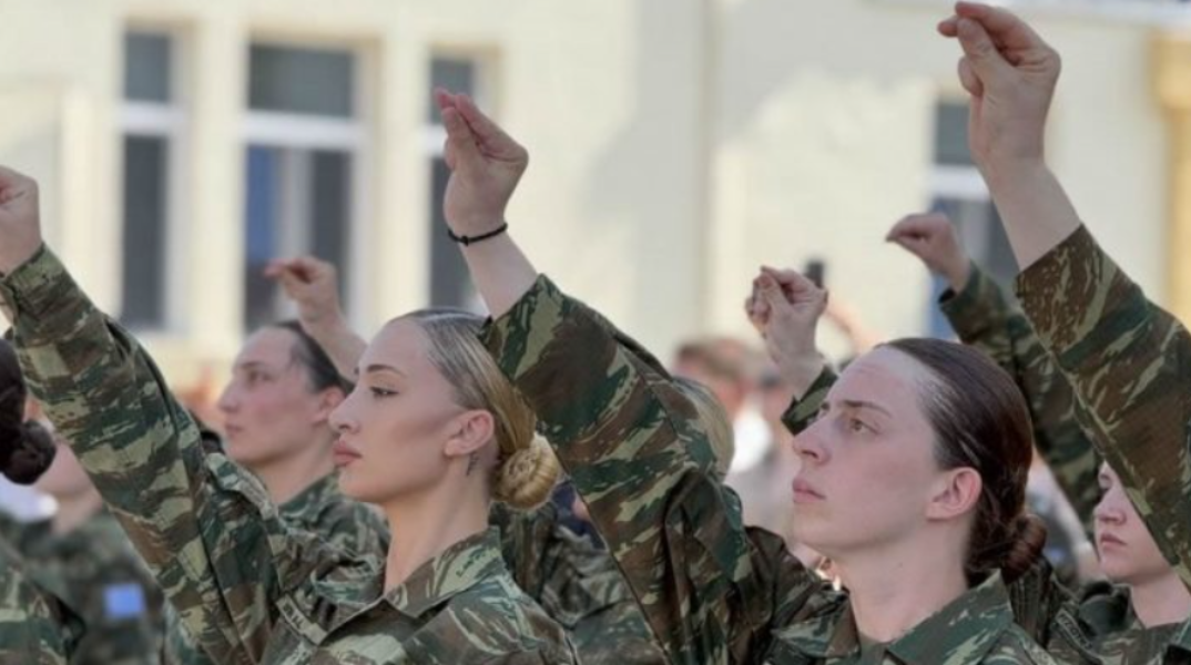 Ορκίστηκαν οι πρώτες γυναίκες εθελόντριες του Ελληνικού Στρατού