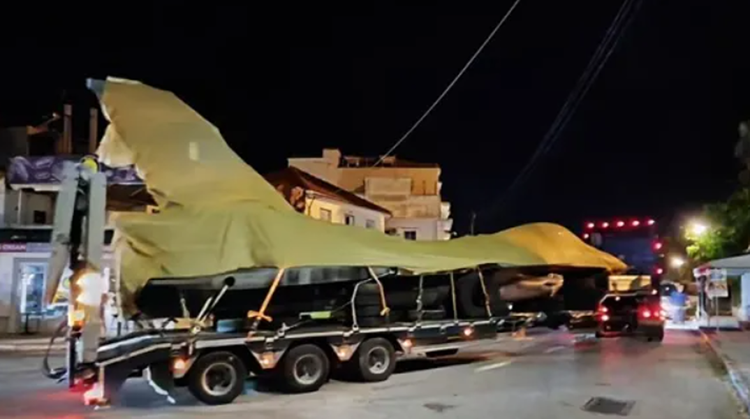 Μεταφέρθηκε με πλοίο το F-16 που έκανε αναγκαστική προσγείωση στο αεροδρόμιο Ζακύνθου