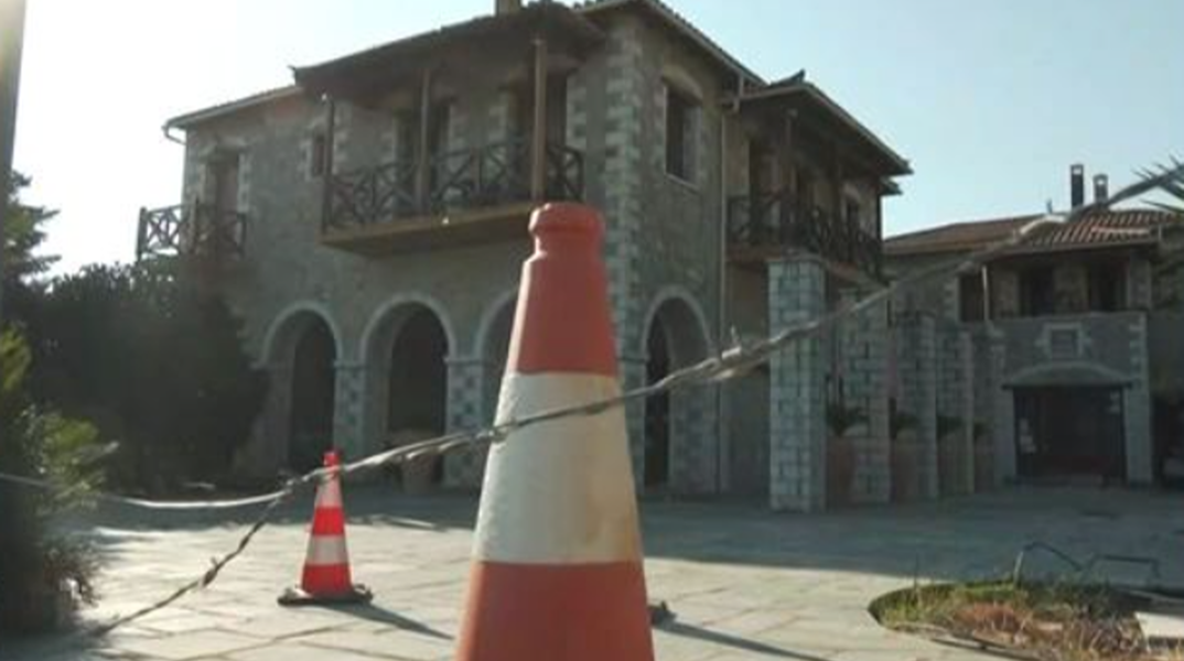 Μυστράς: Προθεσμία να απολογηθεί έλαβε ο 55χρονος που διατηρούσε τη σορό του πατέρα του στον καταψύκτη