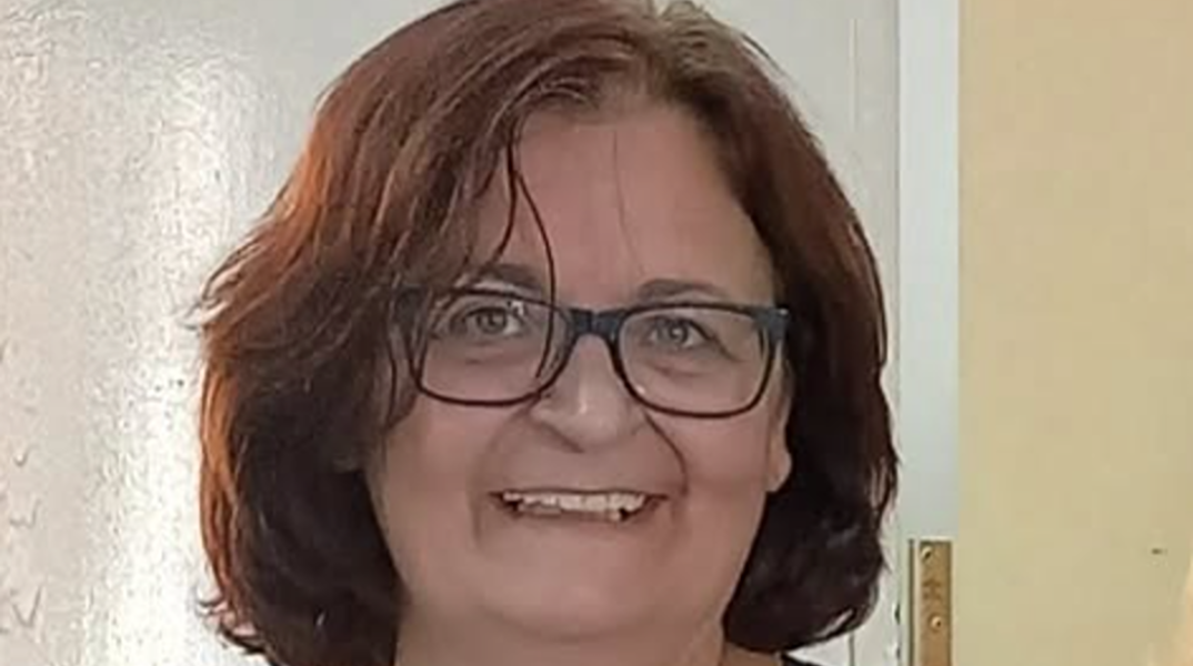 Η δασκάλα στην Ηλιούπολη