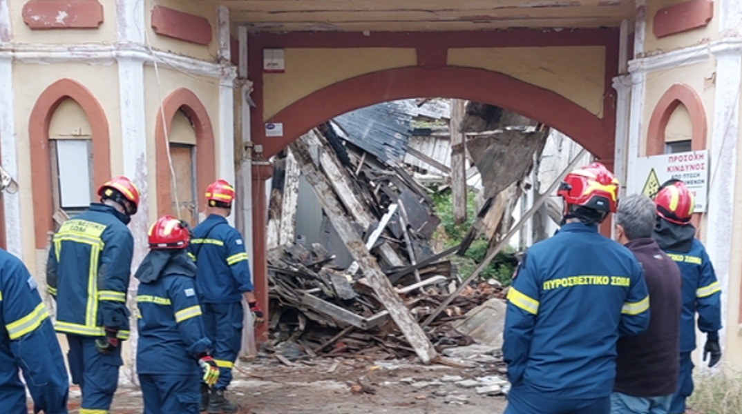 Χανιά: Κατέρρευσε τμήμα του παλιού Πολεμικού Μουσείου - Έρευνες για τυχόν εγκλωβισμένους