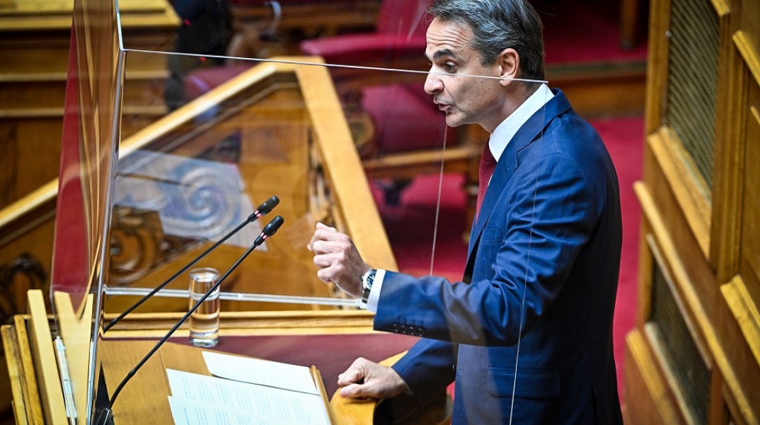 [354088] ΣΥΖΗΤΗΣΗ ΣΤΗΝ ΟΛΟΜΕΛΕΙΑ ΤΗΣ ΒΟΥΛΗΣ ΚΑΤΟΠΙΝ ΑΙΤΗΜΑΤΟΣ ΤΟΥ ΠΡΩΘΥΠΟΥΡΓΟΥ ΚΥΡ. ΜΗΤΣΟΤΑΚΗ ΜΕ ΑΝΤΙΚΕΙΜΕΝΟ ΤΙΣ ΚΟΙΝΩΝΙΚΕΣ ΠΟΛΙΤΙΚΕΣ ΤΗΣ ΚΥΒΕΡΝΗΣΗΣ (ΓΙΩΡΓΟΣ ΚΟΝΤΑΡΙΝΗΣ/EUROKINISSI)