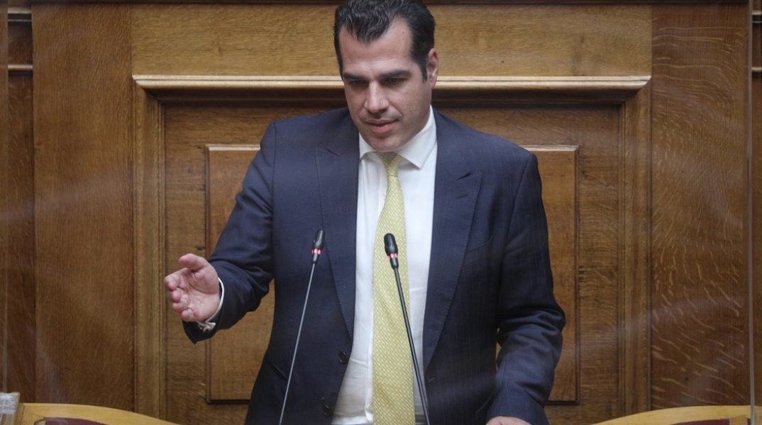 Ο υπουργός Υγείας, Θάνος Πλεύρης