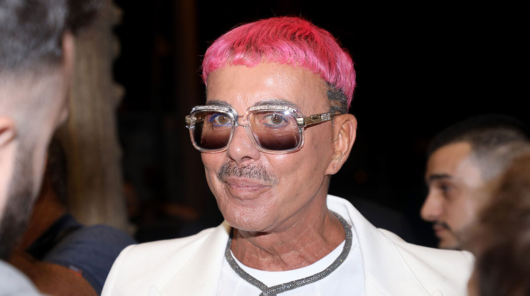 Ο Λάκης Γαβαλάς 