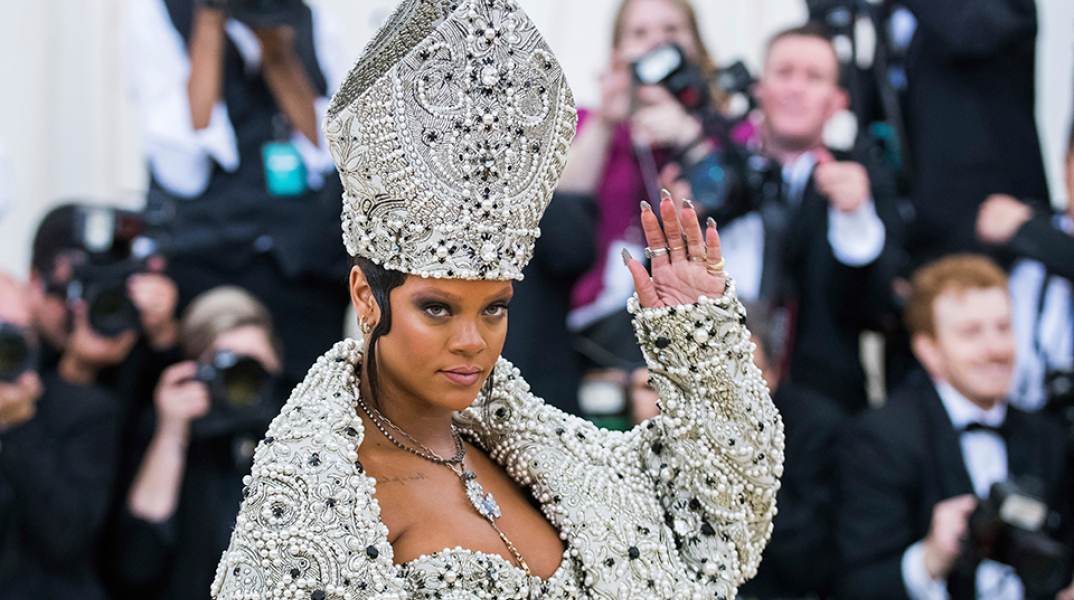 Η Rihanna επιστρέφει