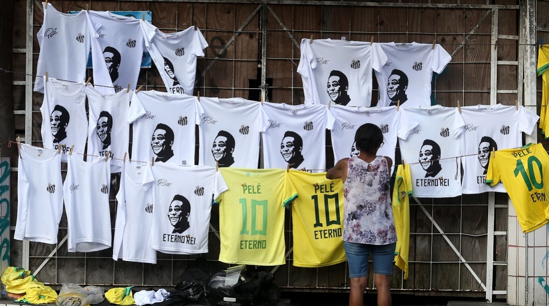 Η Βραζιλία λέει αντίο στον Πελέ - Δείτε live