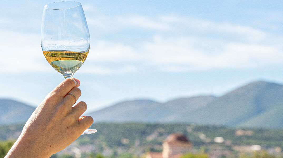 Το καλοκαιρινό μεγαλείο της Ρομπόλας και 5 ετικέτες για να την απολαύσεις