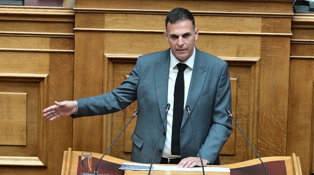 Παραιτήθηκε και επίσημα από βουλευτής ο Καραμέρος με επιστολή στον Κακλαμάνη