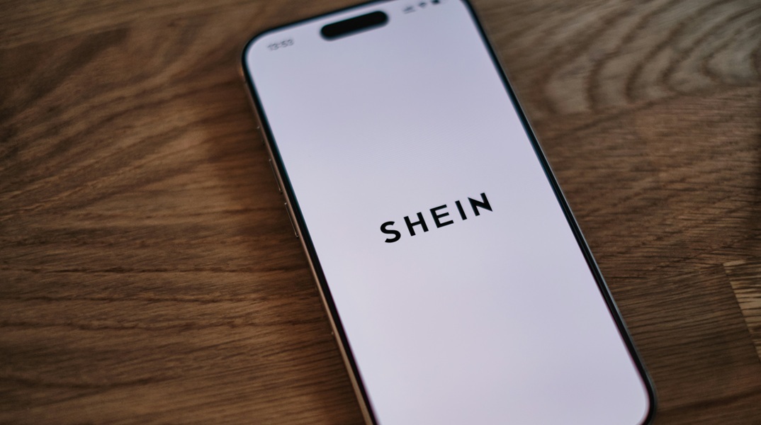 Θα ελεγχθούν και τα 200.000 δέματα της Shein που έφτασαν τις τελευταίες 24 ώρες στη Γαλλία