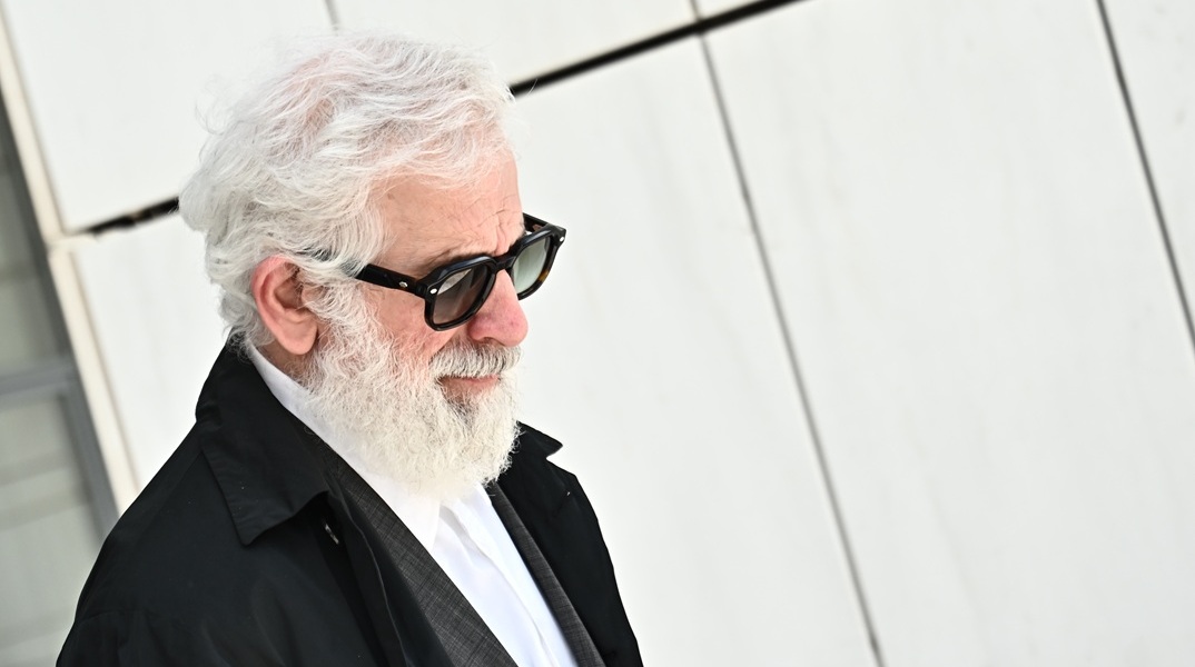 Ο Πέτρος Φιλιππίδης