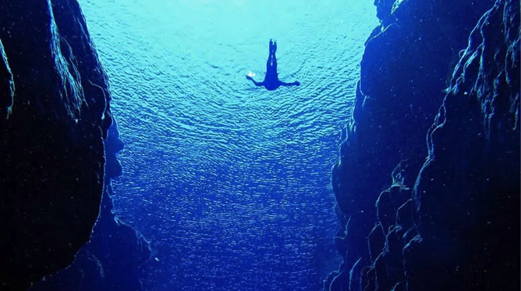 Ιωάννα Γκανέτσα: Κολυμπώντας στο ρήγμα Σίλφρα, εκεί όπου αγγίζεις δύο ηπείρους