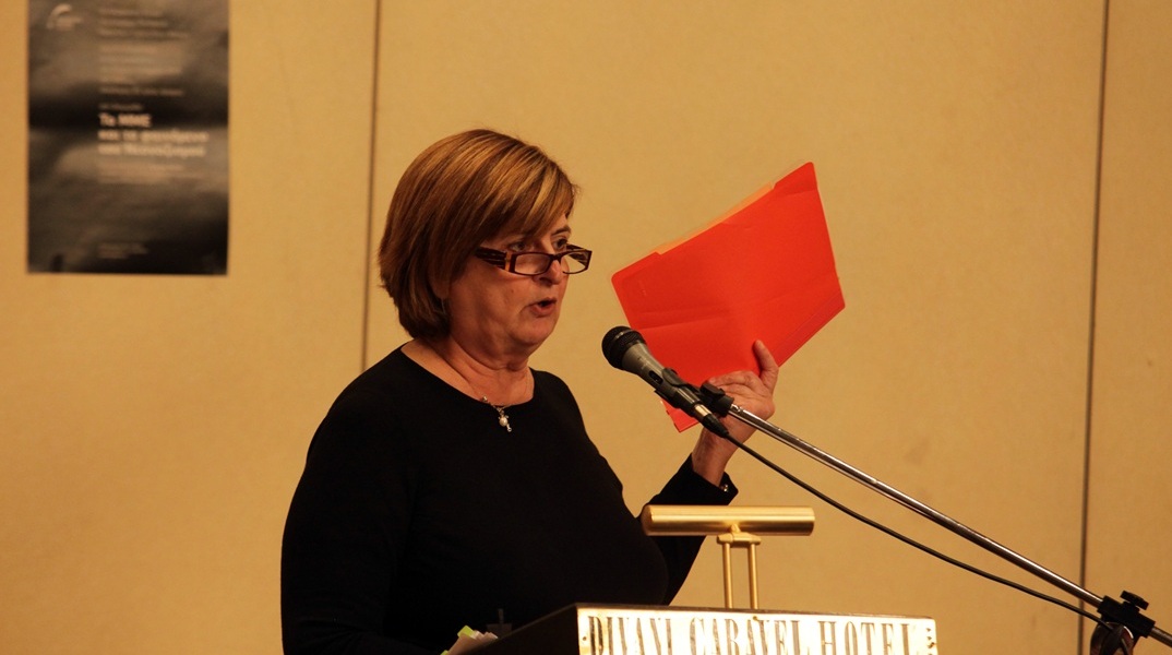 Η Ελένη Σπανοπούλου απαντάει στην Έλενα Ακριτα για την άτυχη δημοσιογράφο που αυτοπυρπολήθηκε