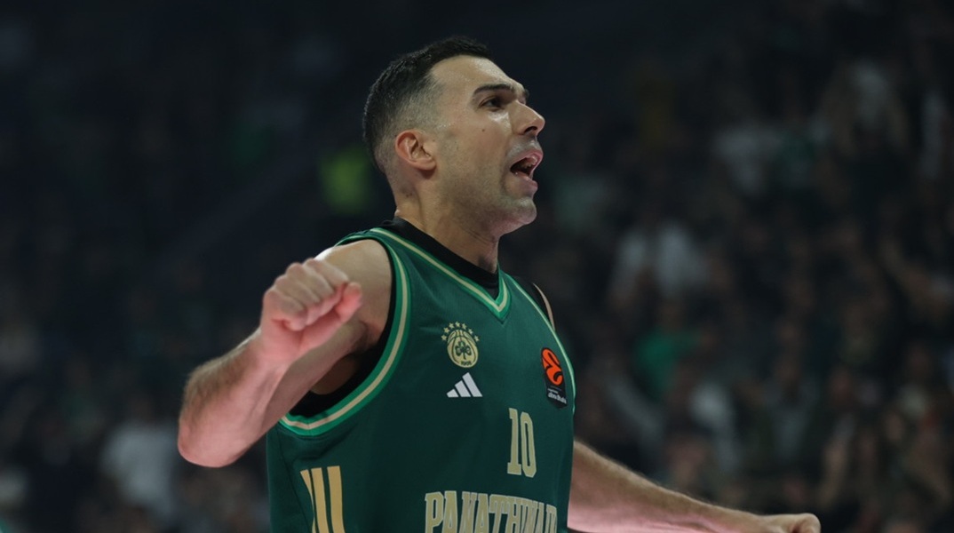 Ο Κώστας Σλούκας