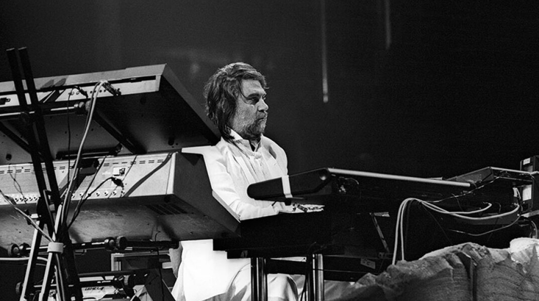 Ο Βαγγέλης Παπαθανασίου σε συναυλία στην Ολλανδία τον Ιούνιο του 1991