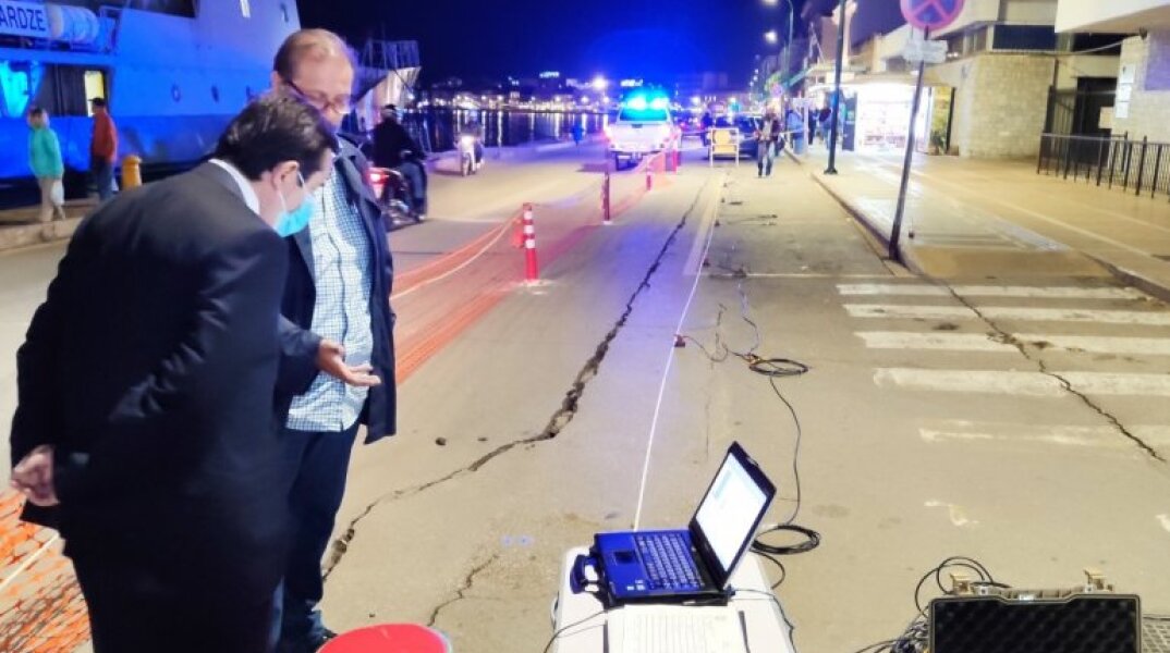 Ρωγμή στο λιμάνι της Χίου