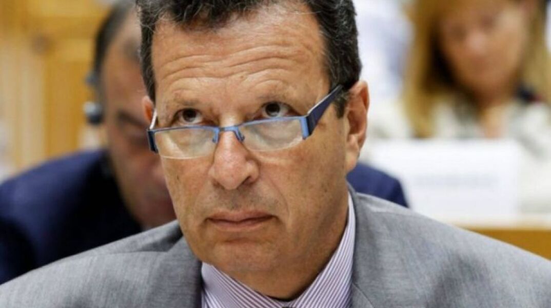 Ο γιος του Γ. Κυριόπουλου, που πέθανε από κορωνοϊό, βάζει στη θέση του τον Γιώργο Κύρτσο 