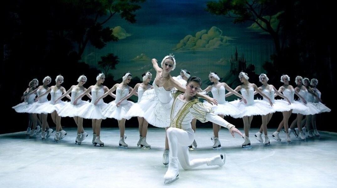 H Λίμνη των Κύκνων: Μπαλέτο στον Πάγο στο Christmas Theater
