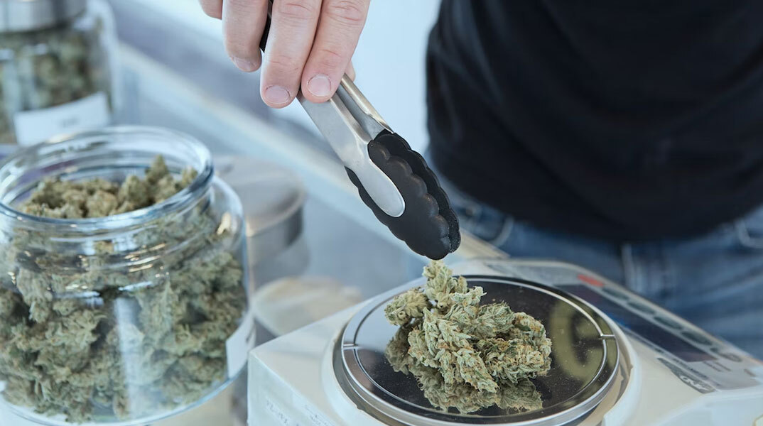 Υπόθεση με διακίνηση ναρκωτικών σε σχολείο στη Λάρισα ερευνά η αστυνομία