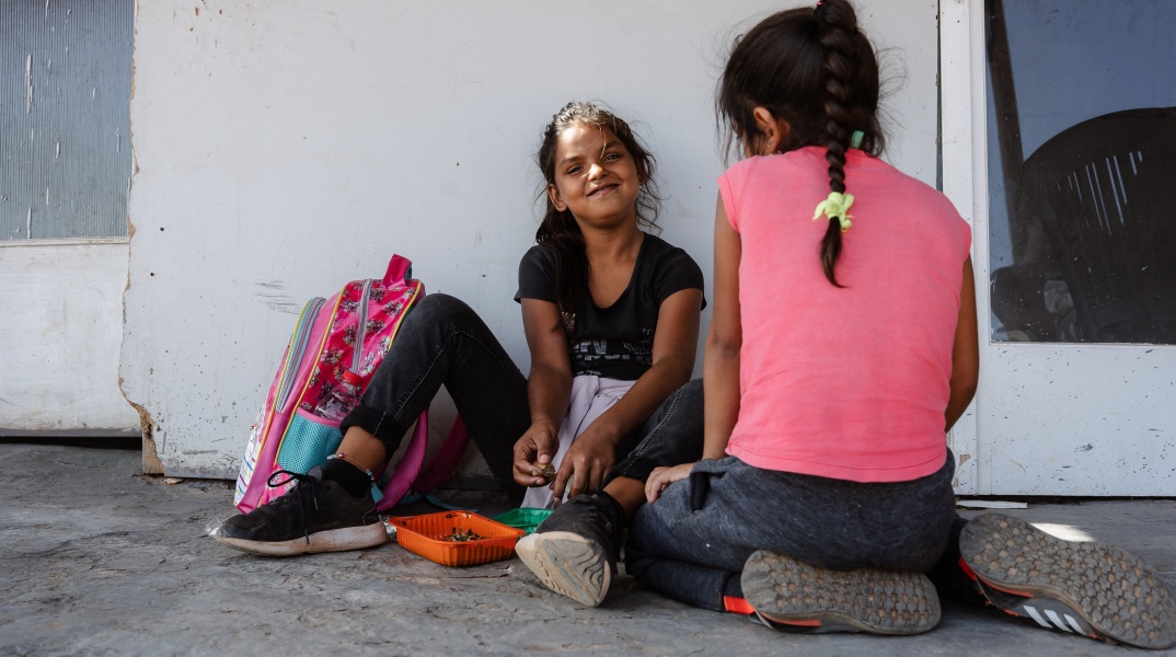 Φωτορεπορτάζ από τον καταυλισμό Σοφό στον Ασπρόπυργο - Η καθημερινότητα των τσιγγάνων και οι συνθήκες διαβίωσης