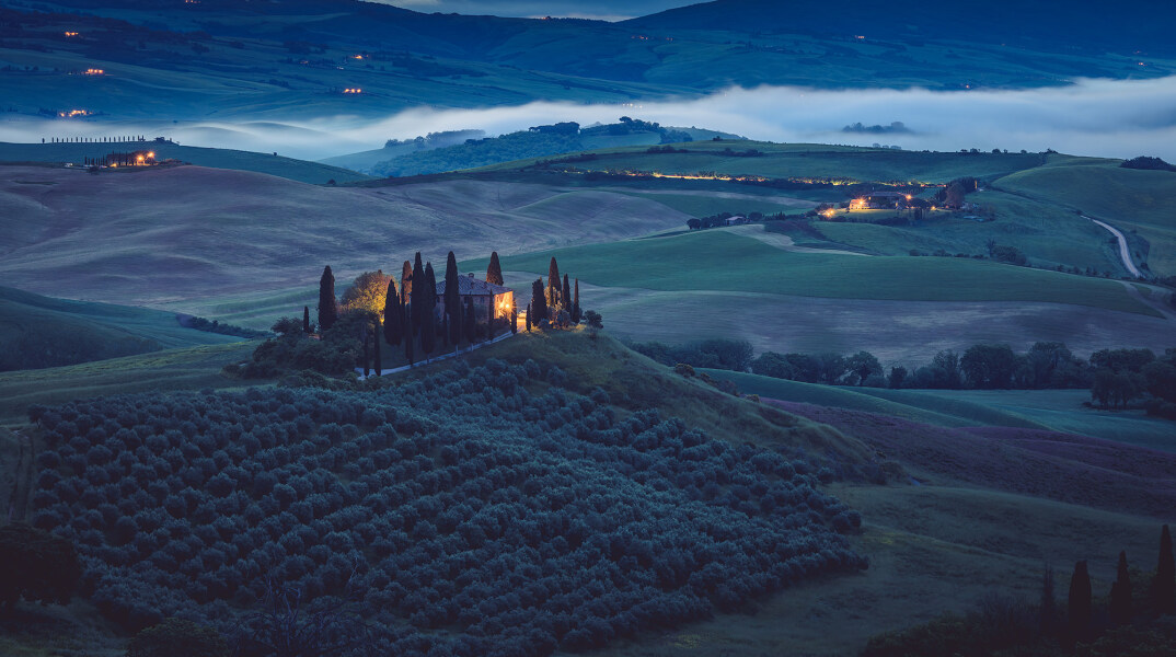 Ο διεθνής φωτογράφος, Γιάννης Λάριος, μιλάει στην Athens Voice για τη σχέση του ανθρώπου με την τεχνολογία και τη φύση