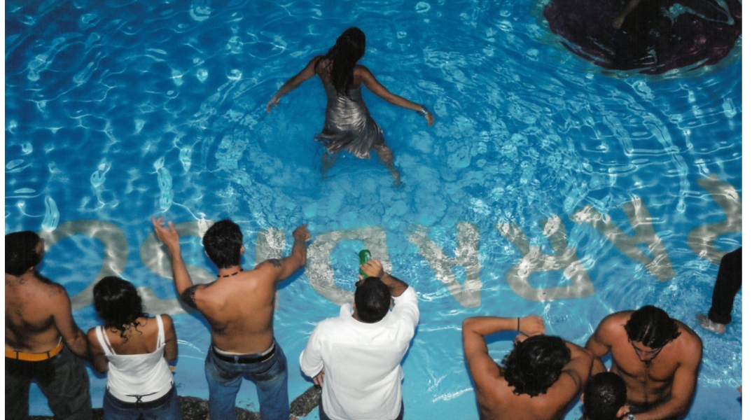 Cavo Paradiso: Τα 30 χρόνια του ιστορικού club της Μυκόνου στο ντοκιμαντέρ του Αντώνη Θεοχάρη Κιούκα