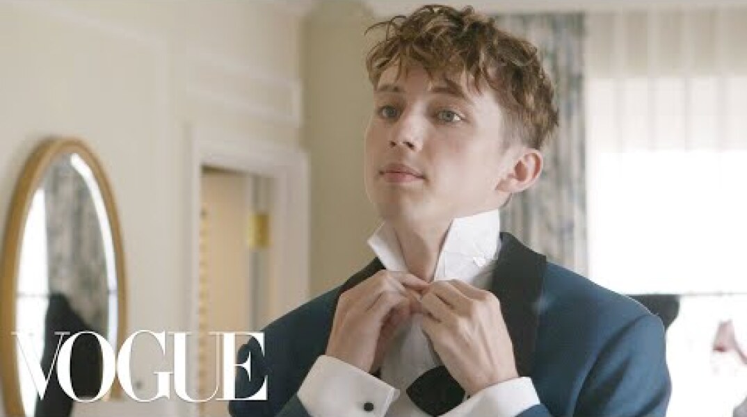 Troye Sivan Gets Ready for His First Golden Globes | Vogue