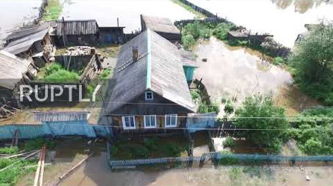 Russia: Drone captures heavy flooding in Siberia