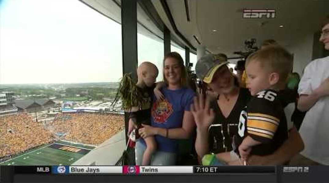 Iowa Fans Wave to Kids at the Children's Hospital