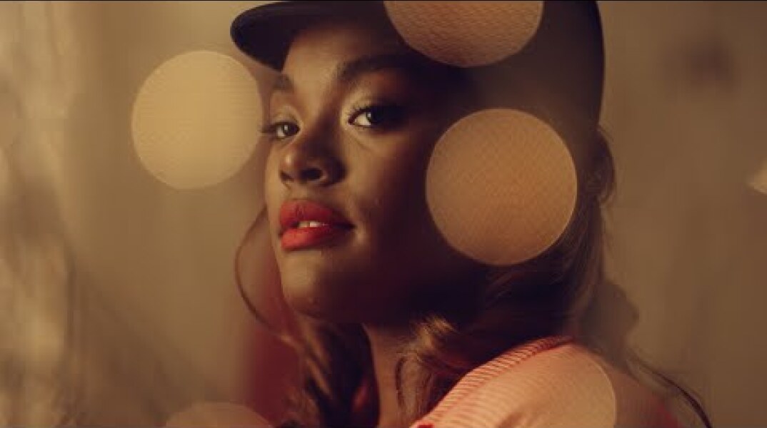 Blonde Redhead - "Dripping" Music Video