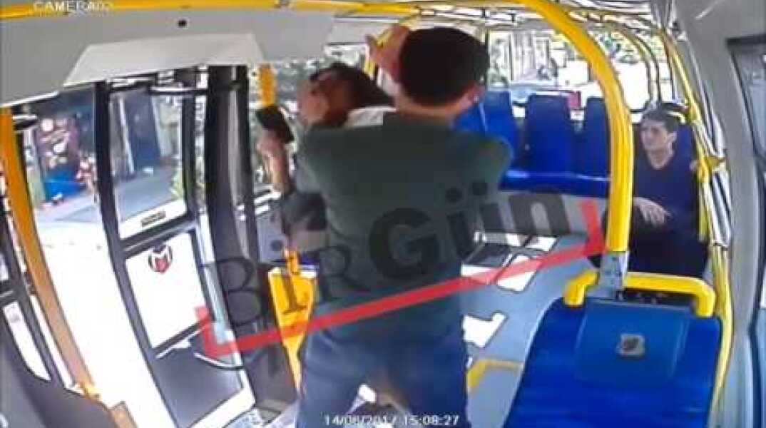 A man attacks a woman for wearing shorts in Istanbul public transportation