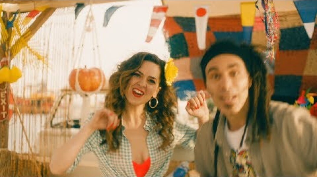 Ρένα Μόρφη - Θα Ανέβω Να Σε Βρώ ft Μάρκος Κούμαρης (Locomondo) | Official Music Video