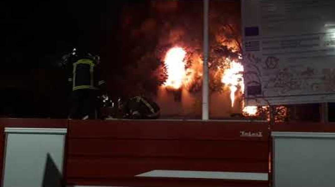 Thestival.gr Φωτια Μετρό